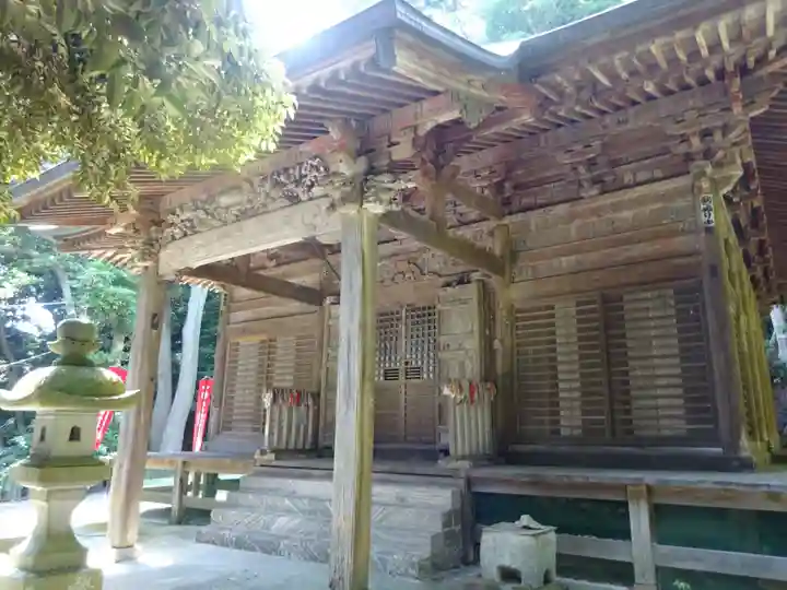 岩殿寺の本殿・本堂