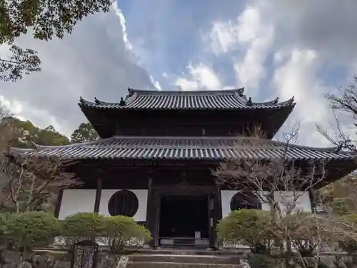 井山 宝福寺の本殿・本堂