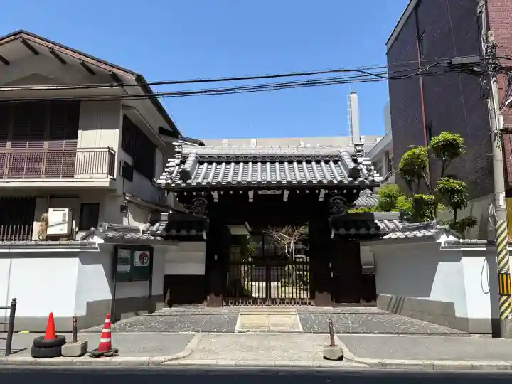 冷雲院の{uncategorized: "未分類", other: "その他", undefined: "問題あり", building: "その他建物", grave: "お墓", sacred_gate: "鳥居", guardian: "狛犬", statue: "像", buddha: "仏像", history: "歴史", nature: "自然", garden: "庭園", animal: "動物", pagoda: "塔", temizu: "手水舎", mountain_gate: "山門・神門", sanctuary: "本殿・本堂", subordinate: "末社・摂社", art: "芸術", scenery: "景色", jizo: "地蔵", ema: "絵馬", goshuin: "御朱印", omikuji: "おみくじ", items: "授与品その他", amulet: "お守り", goshuincho: "御朱印帳", eats: "食事", festival: "お祭り", votive_dance: "神楽", shichigosan: "七五三参", wedding: "結婚式", experience: "体験その他", initially: "初詣", around: "周辺", anti_infection: "感染症対策"}