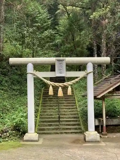 秋元神社の鳥居