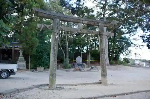 薪神社の鳥居