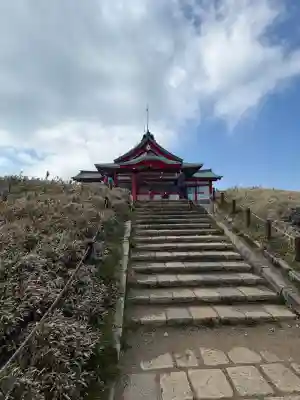 箱根元宮の{uncategorized: "未分類", other: "その他", undefined: "問題あり", building: "その他建物", grave: "お墓", sacred_gate: "鳥居", guardian: "狛犬", statue: "像", buddha: "仏像", history: "歴史", nature: "自然", garden: "庭園", animal: "動物", pagoda: "塔", temizu: "手水舎", mountain_gate: "山門・神門", sanctuary: "本殿・本堂", subordinate: "末社・摂社", art: "芸術", scenery: "景色", jizo: "地蔵", ema: "絵馬", goshuin: "御朱印", omikuji: "おみくじ", items: "授与品その他", amulet: "お守り", goshuincho: "御朱印帳", eats: "食事", festival: "お祭り", votive_dance: "神楽", shichigosan: "七五三参", wedding: "結婚式", experience: "体験その他", initially: "初詣", around: "周辺", anti_infection: "感染症対策"}
