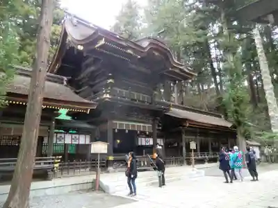 諏訪大社下社春宮(長野県)