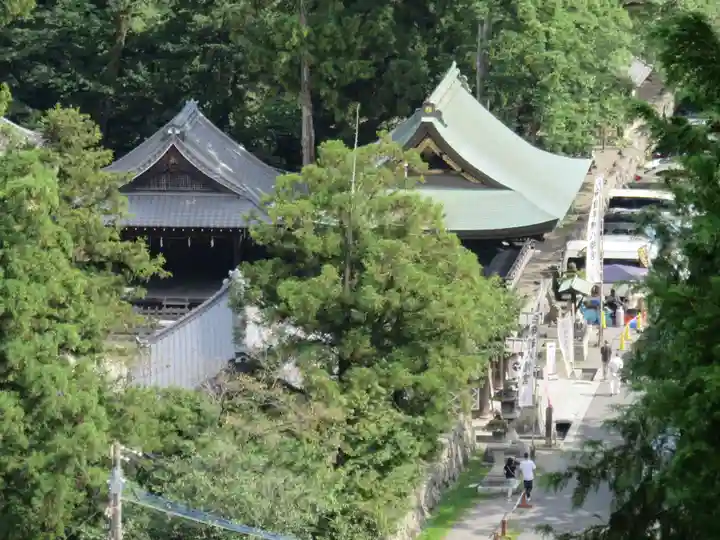 日牟禮八幡宮の景色