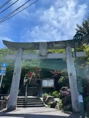 若宮稲荷神社の{uncategorized: "未分類", other: "その他", undefined: "問題あり", building: "その他建物", grave: "お墓", sacred_gate: "鳥居", guardian: "狛犬", statue: "像", buddha: "仏像", history: "歴史", nature: "自然", garden: "庭園", animal: "動物", pagoda: "塔", temizu: "手水舎", mountain_gate: "山門・神門", sanctuary: "本殿・本堂", subordinate: "末社・摂社", art: "芸術", scenery: "景色", jizo: "地蔵", ema: "絵馬", goshuin: "御朱印", omikuji: "おみくじ", items: "授与品その他", amulet: "お守り", goshuincho: "御朱印帳", eats: "食事", festival: "お祭り", votive_dance: "神楽", shichigosan: "七五三参", wedding: "結婚式", experience: "体験その他", initially: "初詣", around: "周辺", anti_infection: "感染症対策"}