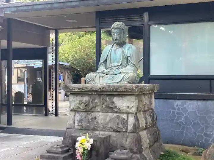 寶泉寺の{uncategorized: "未分類", other: "その他", undefined: "問題あり", building: "その他建物", grave: "お墓", sacred_gate: "鳥居", guardian: "狛犬", statue: "像", buddha: "仏像", history: "歴史", nature: "自然", garden: "庭園", animal: "動物", pagoda: "塔", temizu: "手水舎", mountain_gate: "山門・神門", sanctuary: "本殿・本堂", subordinate: "末社・摂社", art: "芸術", scenery: "景色", jizo: "地蔵", ema: "絵馬", goshuin: "御朱印", omikuji: "おみくじ", items: "授与品その他", amulet: "お守り", goshuincho: "御朱印帳", eats: "食事", festival: "お祭り", votive_dance: "神楽", shichigosan: "七五三参", wedding: "結婚式", experience: "体験その他", initially: "初詣", around: "周辺", anti_infection: "感染症対策"}