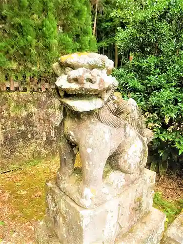 潮見神社の狛犬