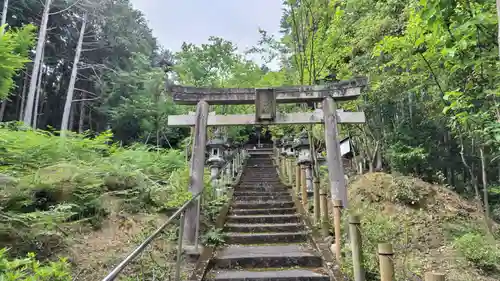 三寳寺の鳥居