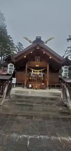 神明宮の本殿