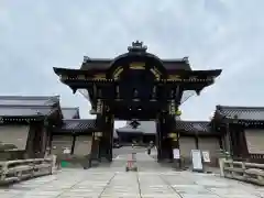 本願寺（西本願寺）の山門