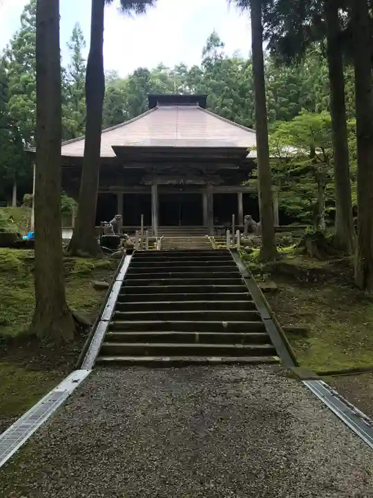 黒石寺の本殿・本堂