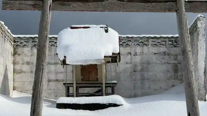 龍神(本別)の{uncategorized: "未分類", other: "その他", undefined: "問題あり", building: "その他建物", grave: "お墓", sacred_gate: "鳥居", guardian: "狛犬", statue: "像", buddha: "仏像", history: "歴史", nature: "自然", garden: "庭園", animal: "動物", pagoda: "塔", temizu: "手水舎", mountain_gate: "山門・神門", sanctuary: "本殿・本堂", subordinate: "末社・摂社", art: "芸術", scenery: "景色", jizo: "地蔵", ema: "絵馬", goshuin: "御朱印", omikuji: "おみくじ", items: "授与品その他", amulet: "お守り", goshuincho: "御朱印帳", eats: "食事", festival: "お祭り", votive_dance: "神楽", shichigosan: "七五三参", wedding: "結婚式", experience: "体験その他", initially: "初詣", around: "周辺", anti_infection: "感染症対策"}