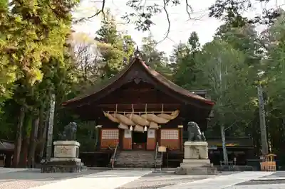 諏訪大社下社秋宮(長野県)