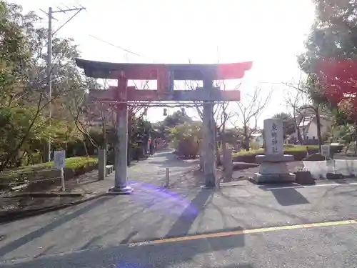 東郷神社の鳥居