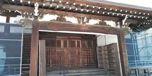 聞光寺の本殿・本堂