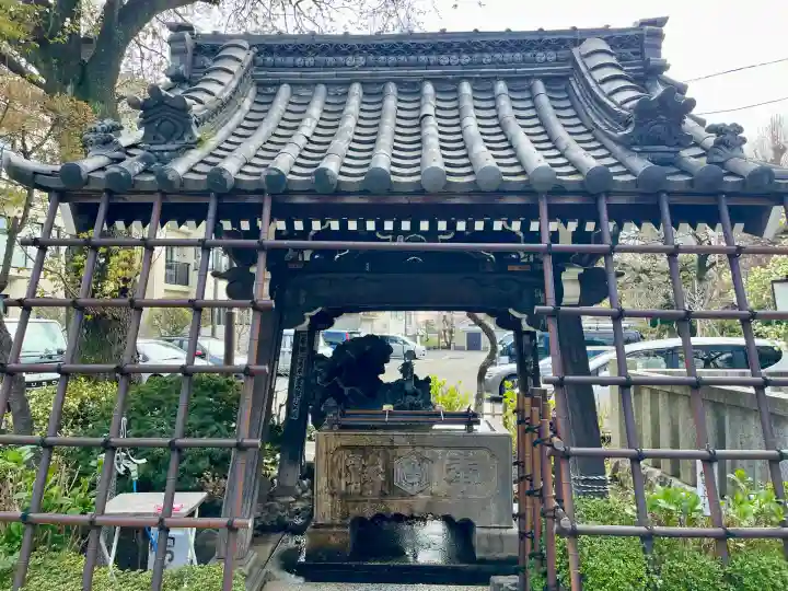 白山神社の{uncategorized: "未分類", other: "その他", undefined: "問題あり", building: "その他建物", grave: "お墓", sacred_gate: "鳥居", guardian: "狛犬", statue: "像", buddha: "仏像", history: "歴史", nature: "自然", garden: "庭園", animal: "動物", pagoda: "塔", temizu: "手水舎", mountain_gate: "山門・神門", sanctuary: "本殿・本堂", subordinate: "末社・摂社", art: "芸術", scenery: "景色", jizo: "地蔵", ema: "絵馬", goshuin: "御朱印", omikuji: "おみくじ", items: "授与品その他", amulet: "お守り", goshuincho: "御朱印帳", eats: "食事", festival: "お祭り", votive_dance: "神楽", shichigosan: "七五三参", wedding: "結婚式", experience: "体験その他", initially: "初詣", around: "周辺", anti_infection: "感染症対策"}