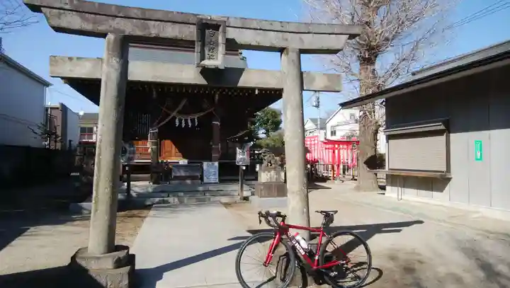 白山神社の鳥居