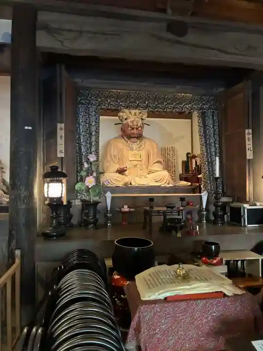 円応寺の{uncategorized: "未分類", other: "その他", undefined: "問題あり", building: "その他建物", grave: "お墓", sacred_gate: "鳥居", guardian: "狛犬", statue: "像", buddha: "仏像", history: "歴史", nature: "自然", garden: "庭園", animal: "動物", pagoda: "塔", temizu: "手水舎", mountain_gate: "山門・神門", sanctuary: "本殿・本堂", subordinate: "末社・摂社", art: "芸術", scenery: "景色", jizo: "地蔵", ema: "絵馬", goshuin: "御朱印", omikuji: "おみくじ", items: "授与品その他", amulet: "お守り", goshuincho: "御朱印帳", eats: "食事", festival: "お祭り", votive_dance: "神楽", shichigosan: "七五三参", wedding: "結婚式", experience: "体験その他", initially: "初詣", around: "周辺", anti_infection: "感染症対策"}