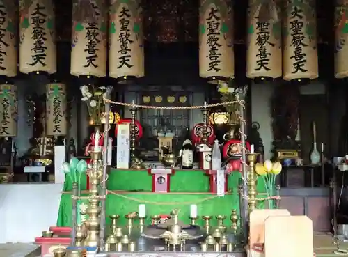 泉蔵院の本殿・本堂