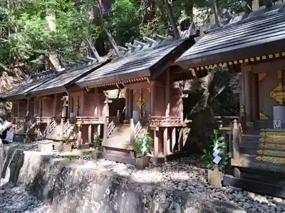 天河大辨財天社の末社・摂社