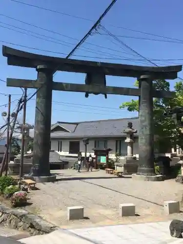 金峯山寺の鳥居