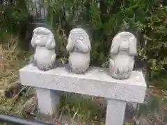 藁園神社の狛犬