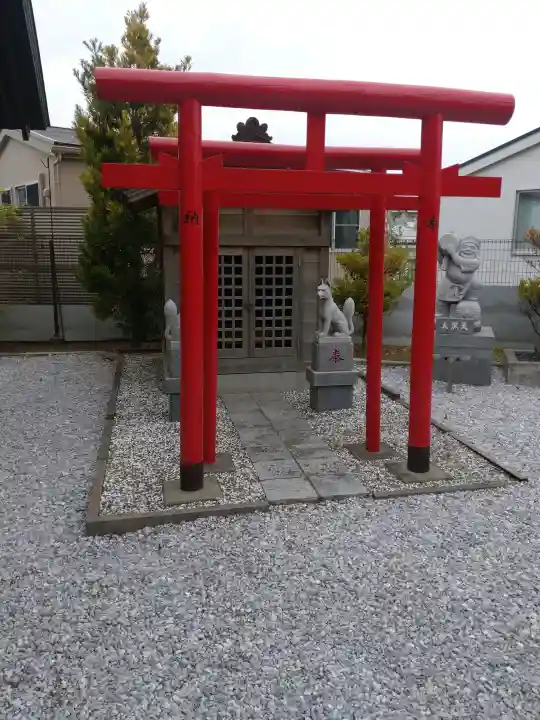高谷大神宮の{uncategorized: "未分類", other: "その他", undefined: "問題あり", building: "その他建物", grave: "お墓", sacred_gate: "鳥居", guardian: "狛犬", statue: "像", buddha: "仏像", history: "歴史", nature: "自然", garden: "庭園", animal: "動物", pagoda: "塔", temizu: "手水舎", mountain_gate: "山門・神門", sanctuary: "本殿・本堂", subordinate: "末社・摂社", art: "芸術", scenery: "景色", jizo: "地蔵", ema: "絵馬", goshuin: "御朱印", omikuji: "おみくじ", items: "授与品その他", amulet: "お守り", goshuincho: "御朱印帳", eats: "食事", festival: "お祭り", votive_dance: "神楽", shichigosan: "七五三参", wedding: "結婚式", experience: "体験その他", initially: "初詣", around: "周辺", anti_infection: "感染症対策"}
