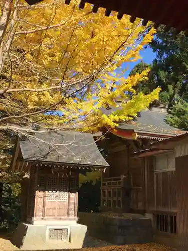 正一位 若草稲荷神社の本殿