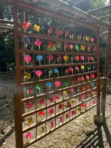 鷺神社の{uncategorized: "未分類", other: "その他", undefined: "問題あり", building: "その他建物", grave: "お墓", sacred_gate: "鳥居", guardian: "狛犬", statue: "像", buddha: "仏像", history: "歴史", nature: "自然", garden: "庭園", animal: "動物", pagoda: "塔", temizu: "手水舎", mountain_gate: "山門・神門", sanctuary: "本殿・本堂", subordinate: "末社・摂社", art: "芸術", scenery: "景色", jizo: "地蔵", ema: "絵馬", goshuin: "御朱印", omikuji: "おみくじ", items: "授与品その他", amulet: "お守り", goshuincho: "御朱印帳", eats: "食事", festival: "お祭り", votive_dance: "神楽", shichigosan: "七五三参", wedding: "結婚式", experience: "体験その他", initially: "初詣", around: "周辺", anti_infection: "感染症対策"}