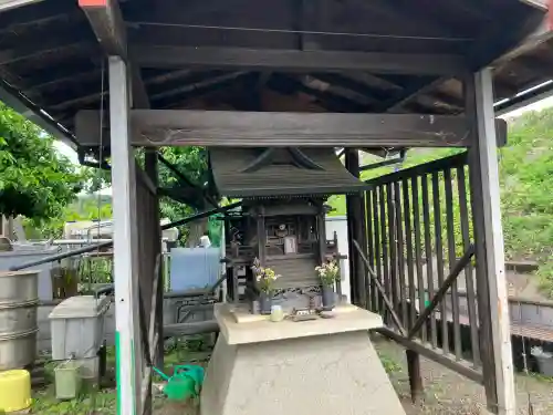 上溝田中不動堂の{uncategorized: "未分類", other: "その他", undefined: "問題あり", building: "その他建物", grave: "お墓", sacred_gate: "鳥居", guardian: "狛犬", statue: "像", buddha: "仏像", history: "歴史", nature: "自然", garden: "庭園", animal: "動物", pagoda: "塔", temizu: "手水舎", mountain_gate: "山門・神門", sanctuary: "本殿・本堂", subordinate: "末社・摂社", art: "芸術", scenery: "景色", jizo: "地蔵", ema: "絵馬", goshuin: "御朱印", omikuji: "おみくじ", items: "授与品その他", amulet: "お守り", goshuincho: "御朱印帳", eats: "食事", festival: "お祭り", votive_dance: "神楽", shichigosan: "七五三参", wedding: "結婚式", experience: "体験その他", initially: "初詣", around: "周辺", anti_infection: "感染症対策"}