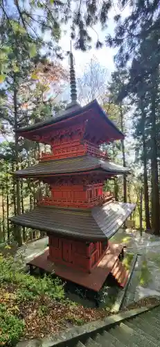 木幡山隠津島神社(二本松市)の塔