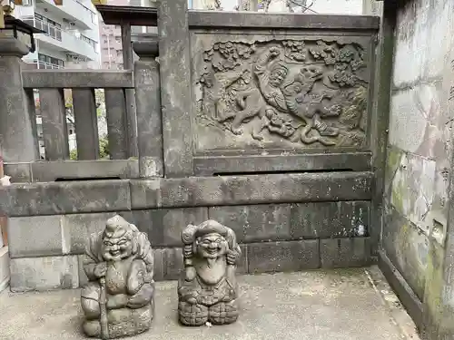 高輪神社の像