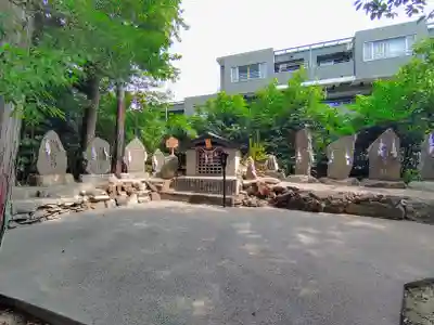 日吉神社(上社)の末社・摂社