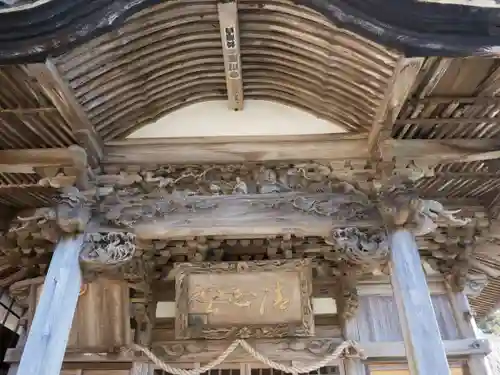 逕泉坊の本殿・本堂