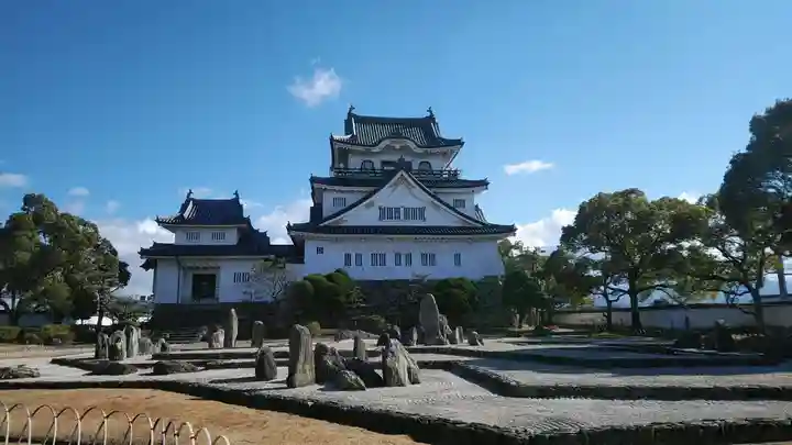 岸城神社の周辺