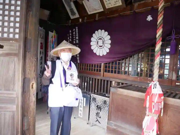 根香寺の本殿・本堂