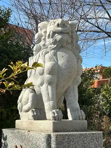 鎮守氷川神社の狛犬