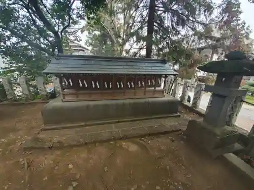 一瓶塚稲荷神社の末社・摂社