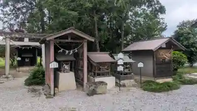 鷲宮神社の{uncategorized: "未分類", other: "その他", undefined: "問題あり", building: "その他建物", grave: "お墓", sacred_gate: "鳥居", guardian: "狛犬", statue: "像", buddha: "仏像", history: "歴史", nature: "自然", garden: "庭園", animal: "動物", pagoda: "塔", temizu: "手水舎", mountain_gate: "山門・神門", sanctuary: "本殿・本堂", subordinate: "末社・摂社", art: "芸術", scenery: "景色", jizo: "地蔵", ema: "絵馬", goshuin: "御朱印", omikuji: "おみくじ", items: "授与品その他", amulet: "お守り", goshuincho: "御朱印帳", eats: "食事", festival: "お祭り", votive_dance: "神楽", shichigosan: "七五三参", wedding: "結婚式", experience: "体験その他", initially: "初詣", around: "周辺", anti_infection: "感染症対策"}