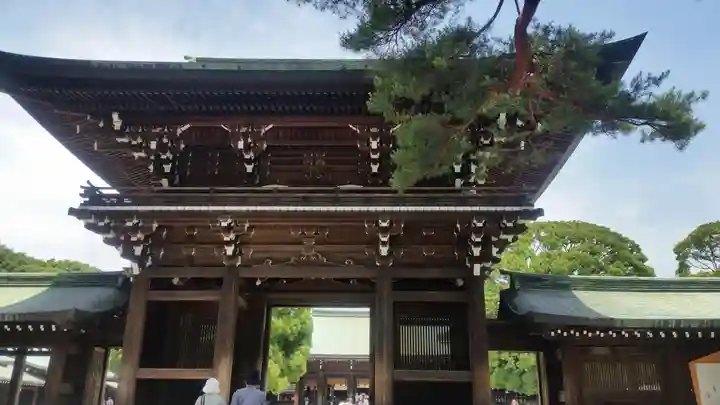 明治神宮の山門・神門