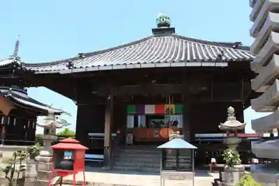 道隆寺の本殿・本堂