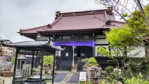 常泉寺の本殿・本堂