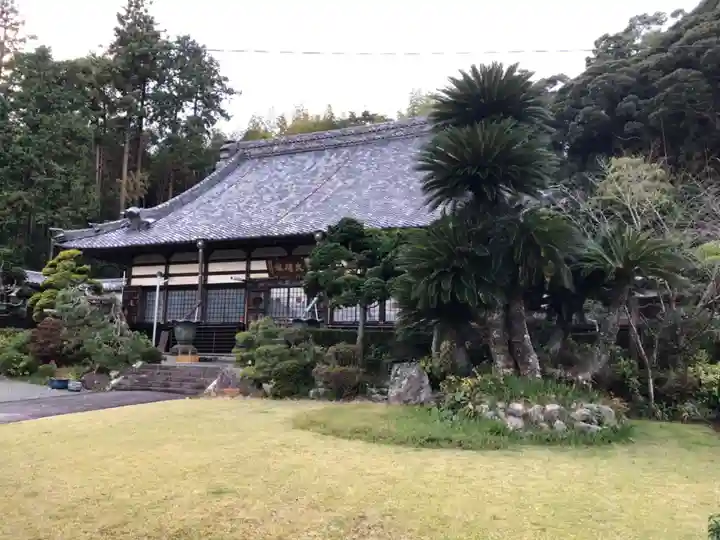 大興寺の本殿・本堂