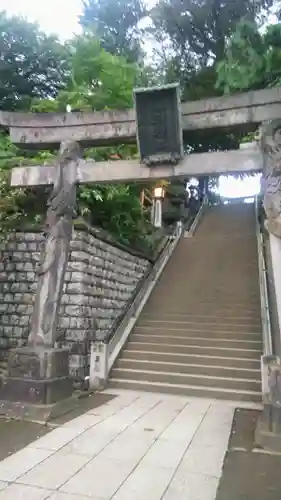 品川神社の鳥居