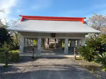 伊作護国神社の{uncategorized: "未分類", other: "その他", undefined: "問題あり", building: "その他建物", grave: "お墓", sacred_gate: "鳥居", guardian: "狛犬", statue: "像", buddha: "仏像", history: "歴史", nature: "自然", garden: "庭園", animal: "動物", pagoda: "塔", temizu: "手水舎", mountain_gate: "山門・神門", sanctuary: "本殿・本堂", subordinate: "末社・摂社", art: "芸術", scenery: "景色", jizo: "地蔵", ema: "絵馬", goshuin: "御朱印", omikuji: "おみくじ", items: "授与品その他", amulet: "お守り", goshuincho: "御朱印帳", eats: "食事", festival: "お祭り", votive_dance: "神楽", shichigosan: "七五三参", wedding: "結婚式", experience: "体験その他", initially: "初詣", around: "周辺", anti_infection: "感染症対策"}