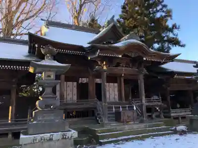 諏訪護国神社の本殿・本堂
