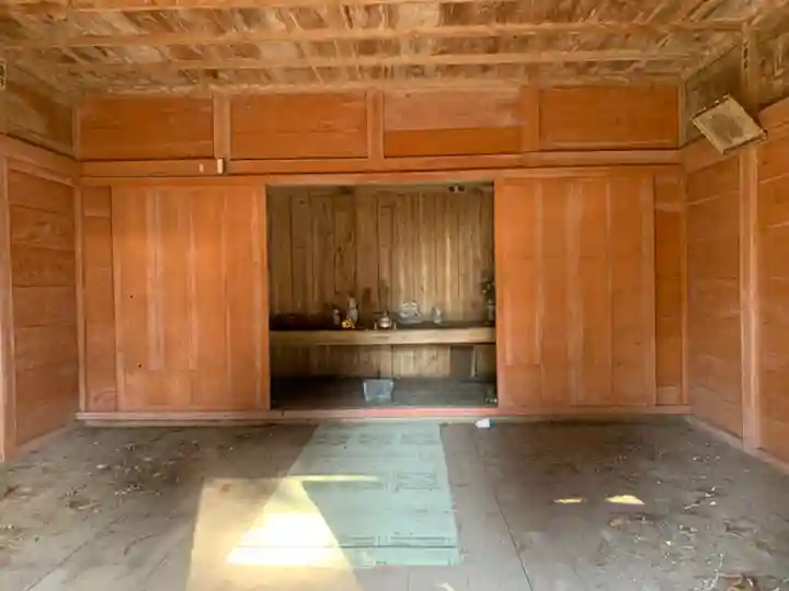 観音堂の本殿・本堂