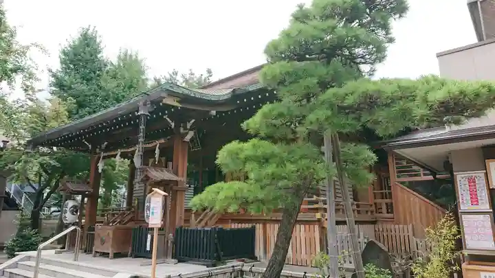 鎧神社の本殿・本堂