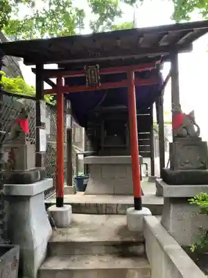 白菊稲荷の本殿・本堂