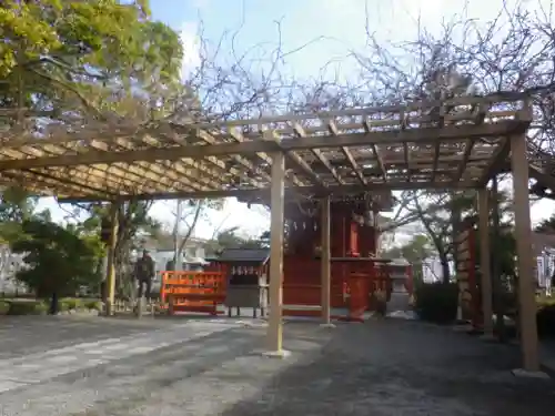 鶴岡八幡宮の末社・摂社